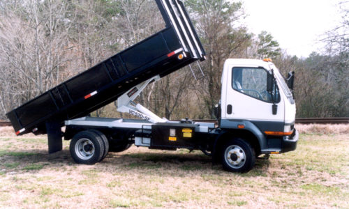 Venco hoists are available for a wide range of applications, including medium duty trucks and trailers.